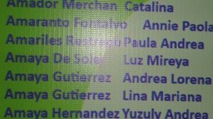 Estoy en la lista de mi camiseta ADIDAS, por eso el color morado